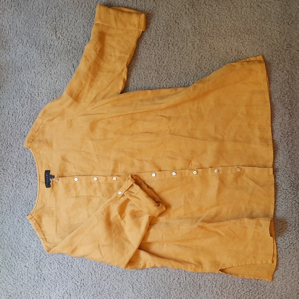 Tahari ~ Women's size 1x ~ Mustard yellow, button up tunic top